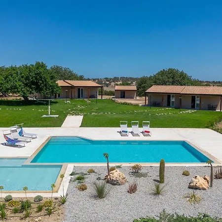 Borgo Del Casale - Isulatravel Homestay *