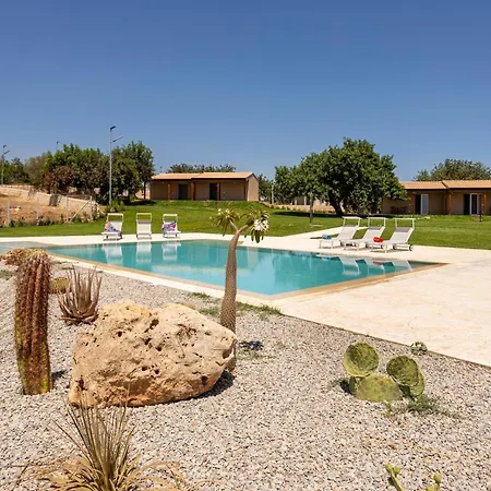 Borgo Del Casale - Isulatravel